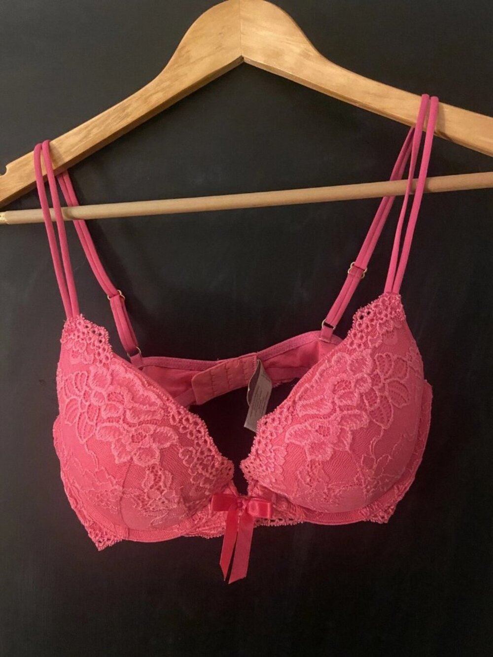 Victoria's Secret Bra 34C "Very Sexy Pushup" Hot Pink
